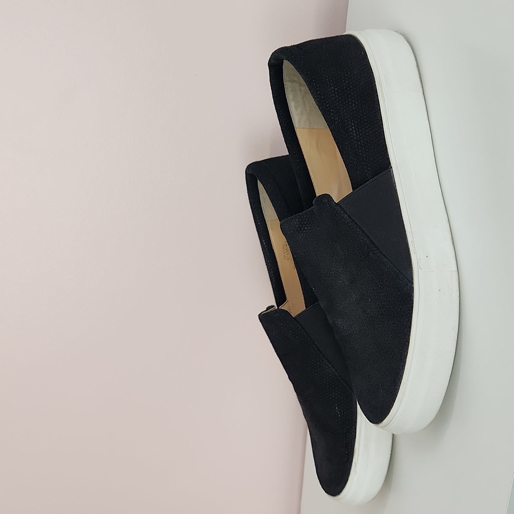 Vince Camuto VP- Korli Black Loafers, size 9.5